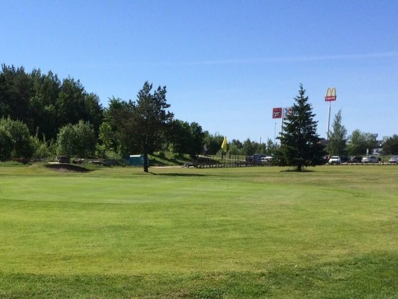 Hälla Golfklubb